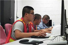 ��½����